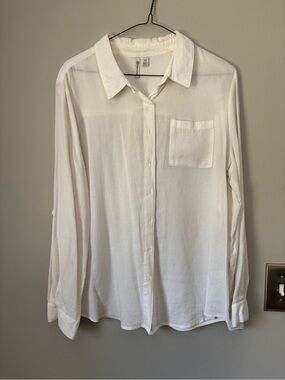 Versona - White Long-Sleeve Button-Down Shirt